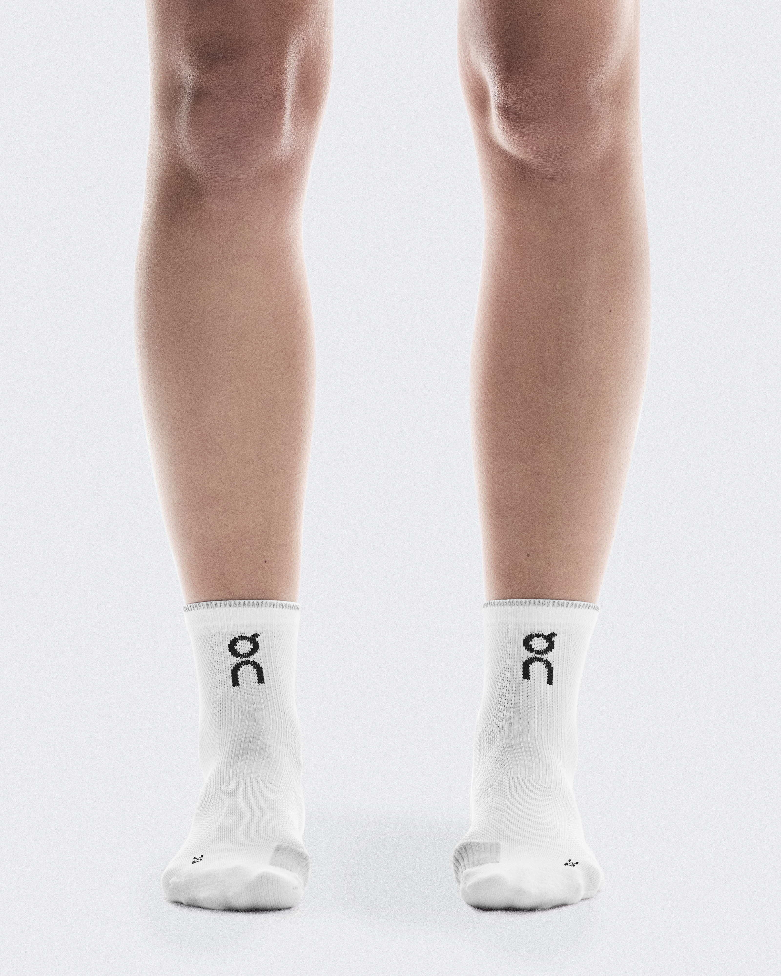 Performance Run Sock Mid in White/Glacier