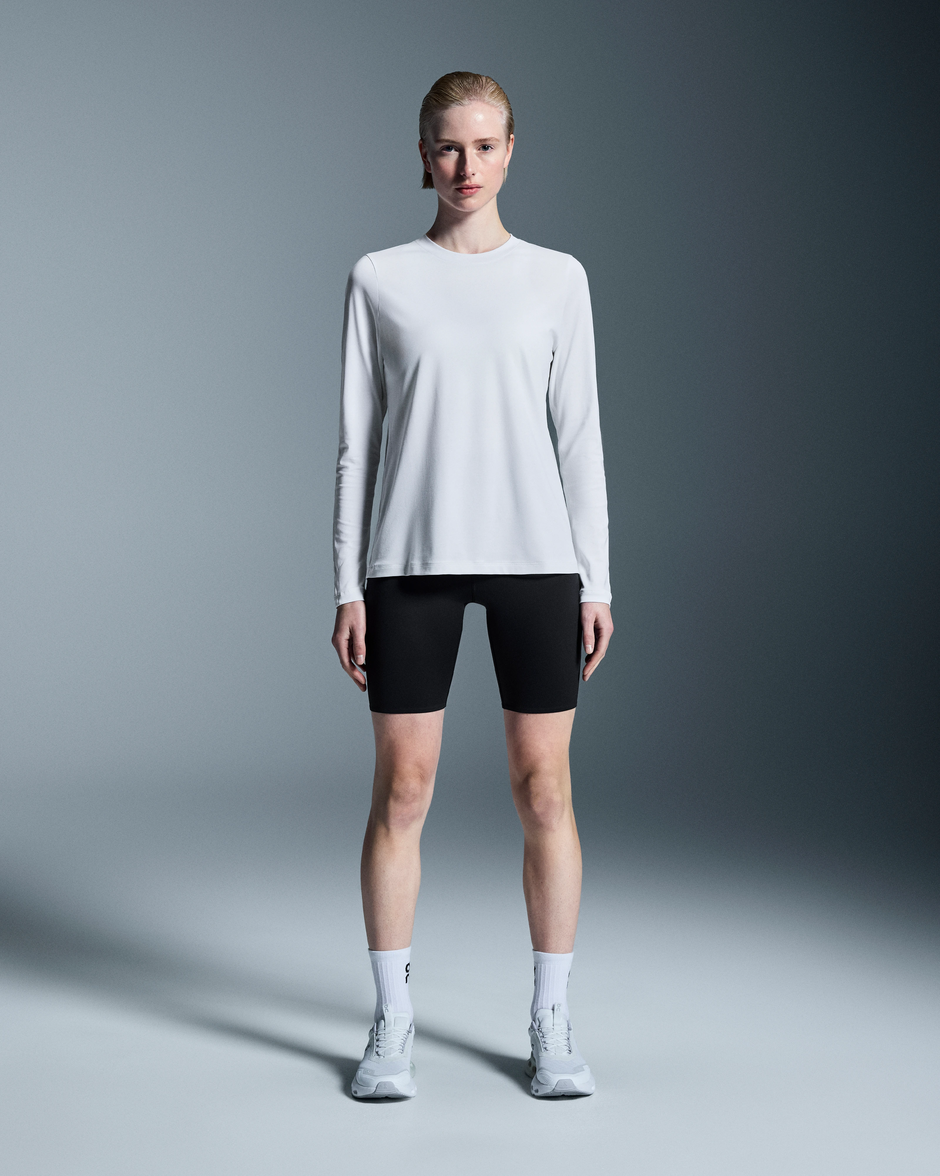 On Focus Long-T White Women Tops and t-shirts