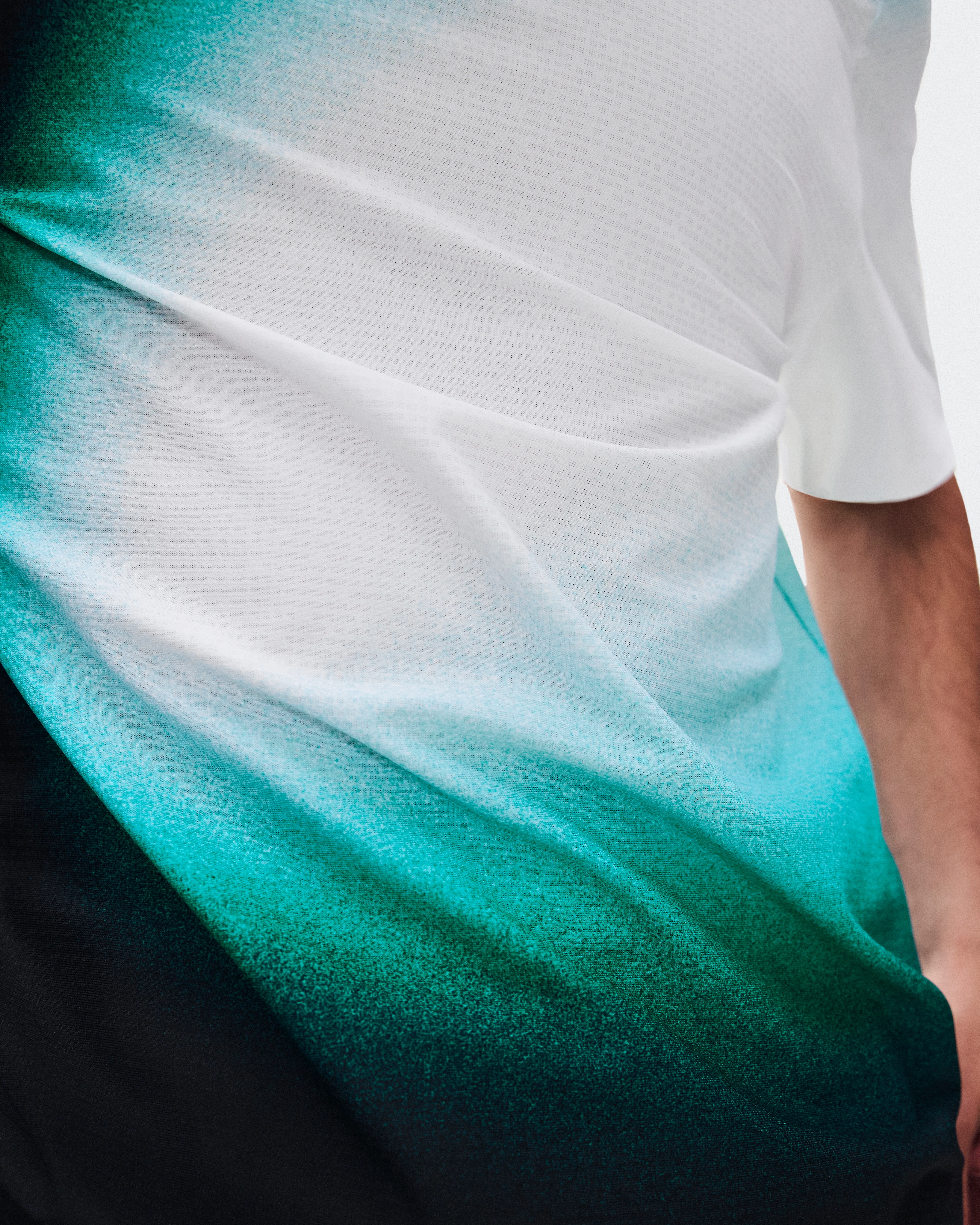 On Court-T Swing Black & Neem Men Tops and t-shirts