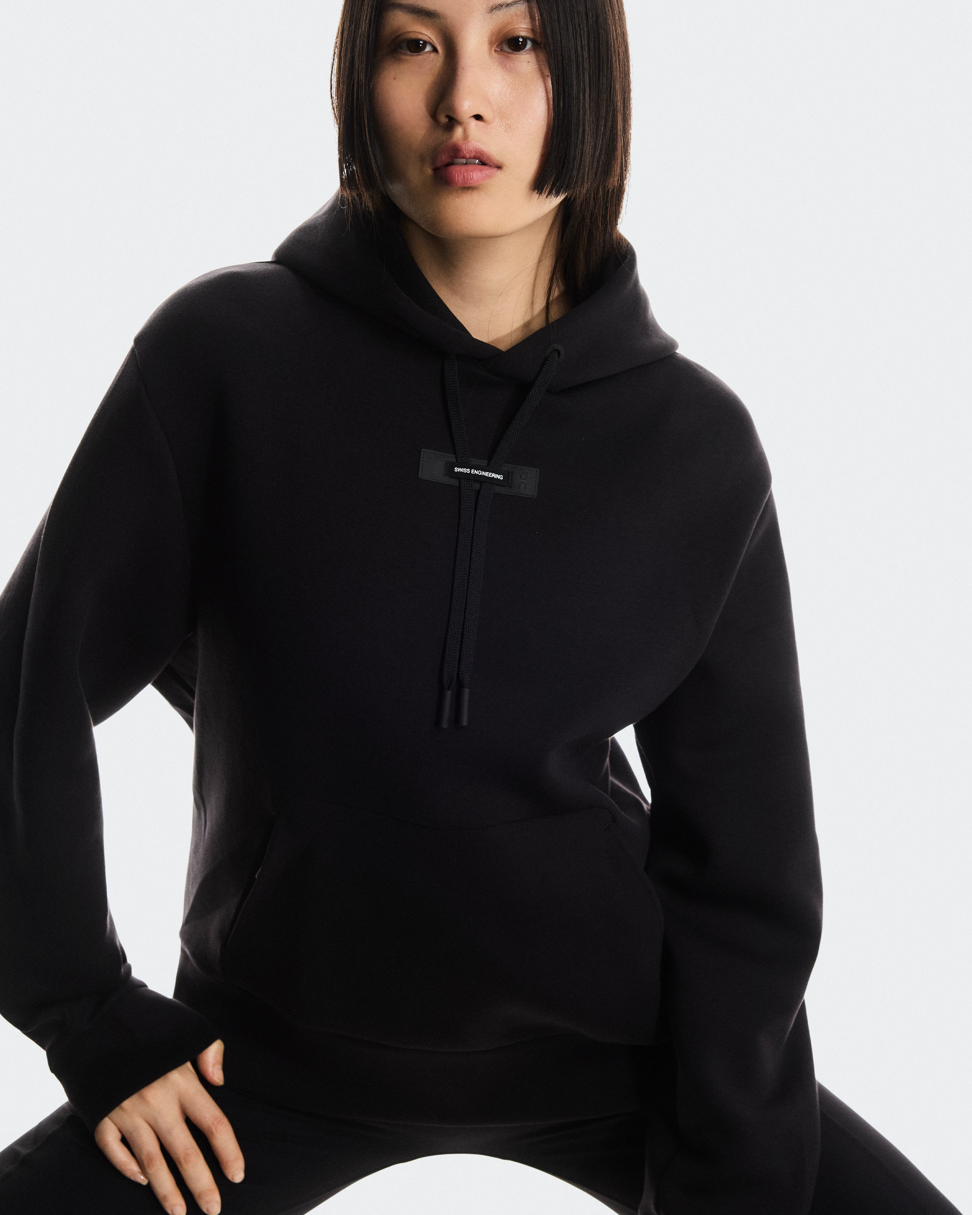 On Focus Tech Hoodie Black Women Hoodies and sweatshirts