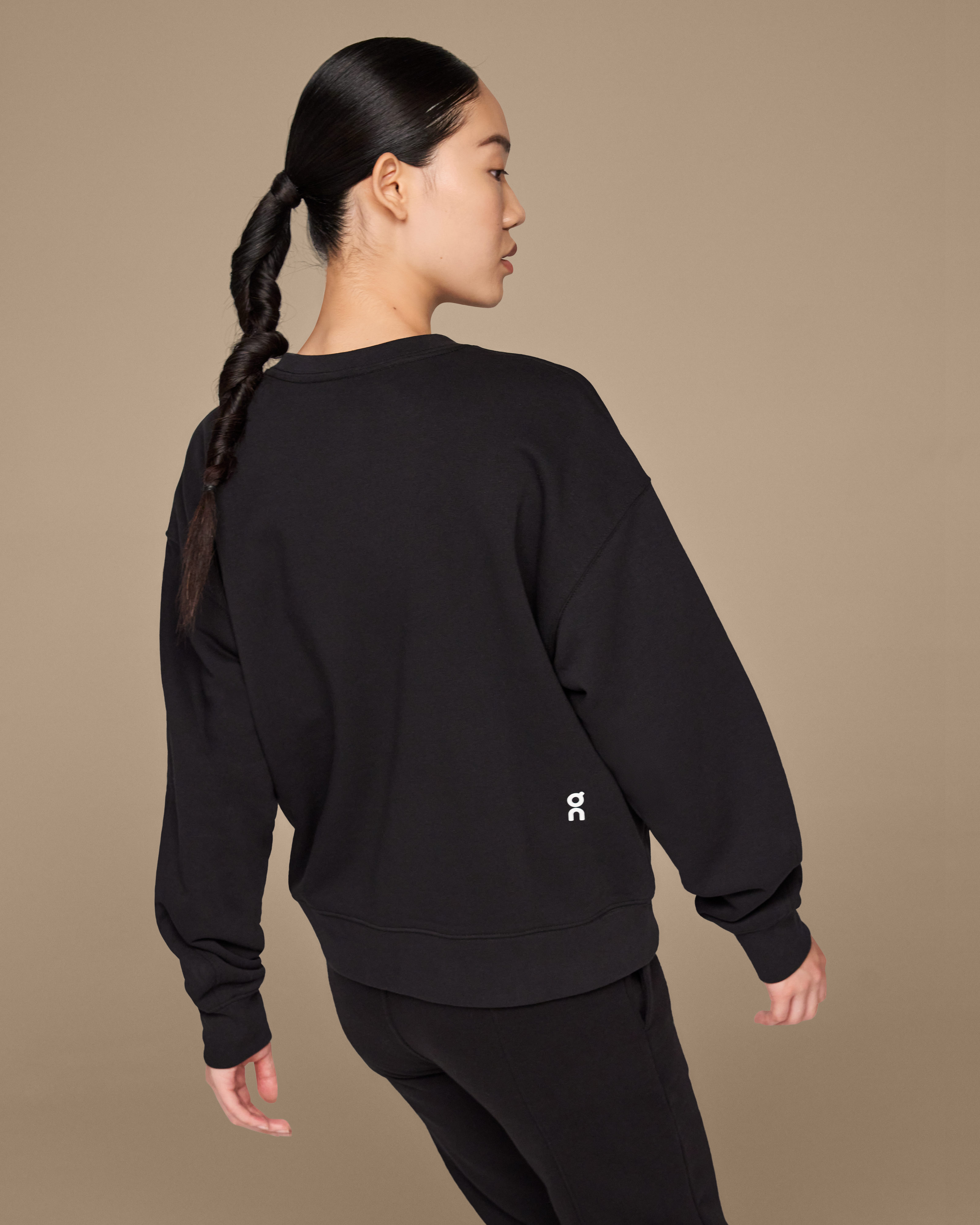On Club Crew Black Women Hoodies and sweatshirts