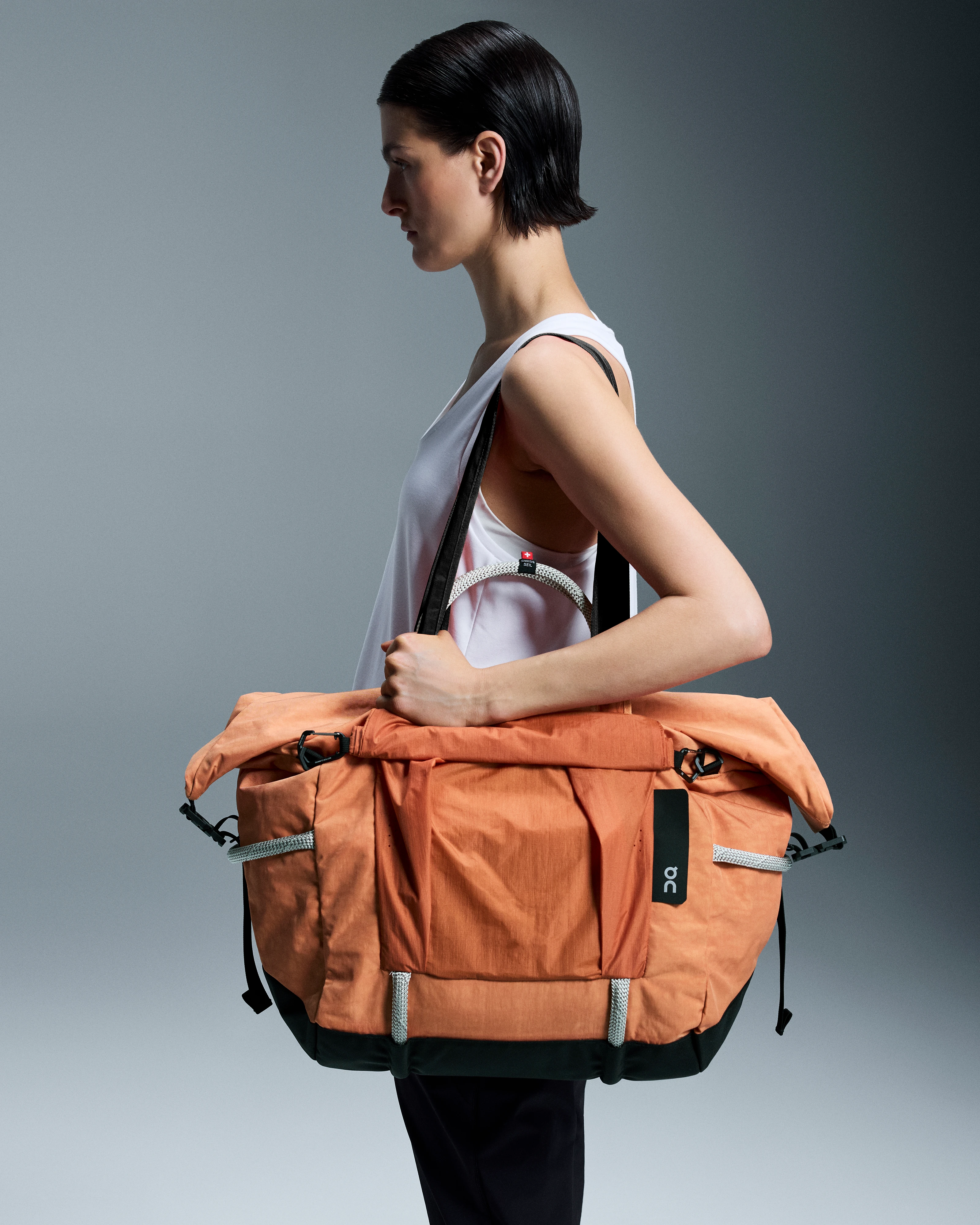 On Track Pack 40L Elite Desert Glow Unisex Bags