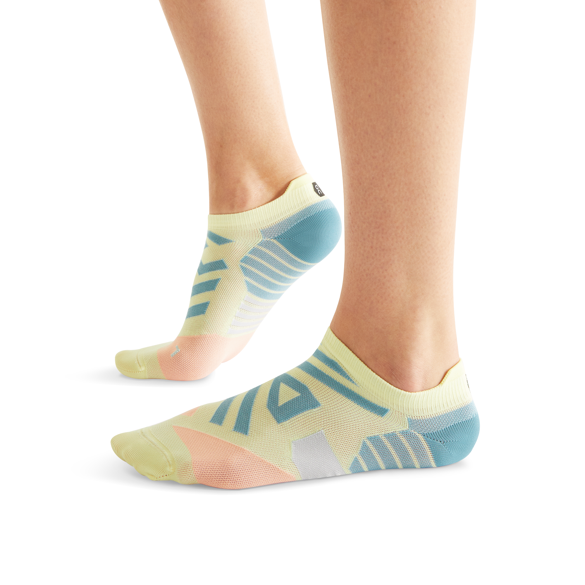 On Performance Low Sock Hay & Rose Women – Warm weather runs, supportive, adaptive Socks