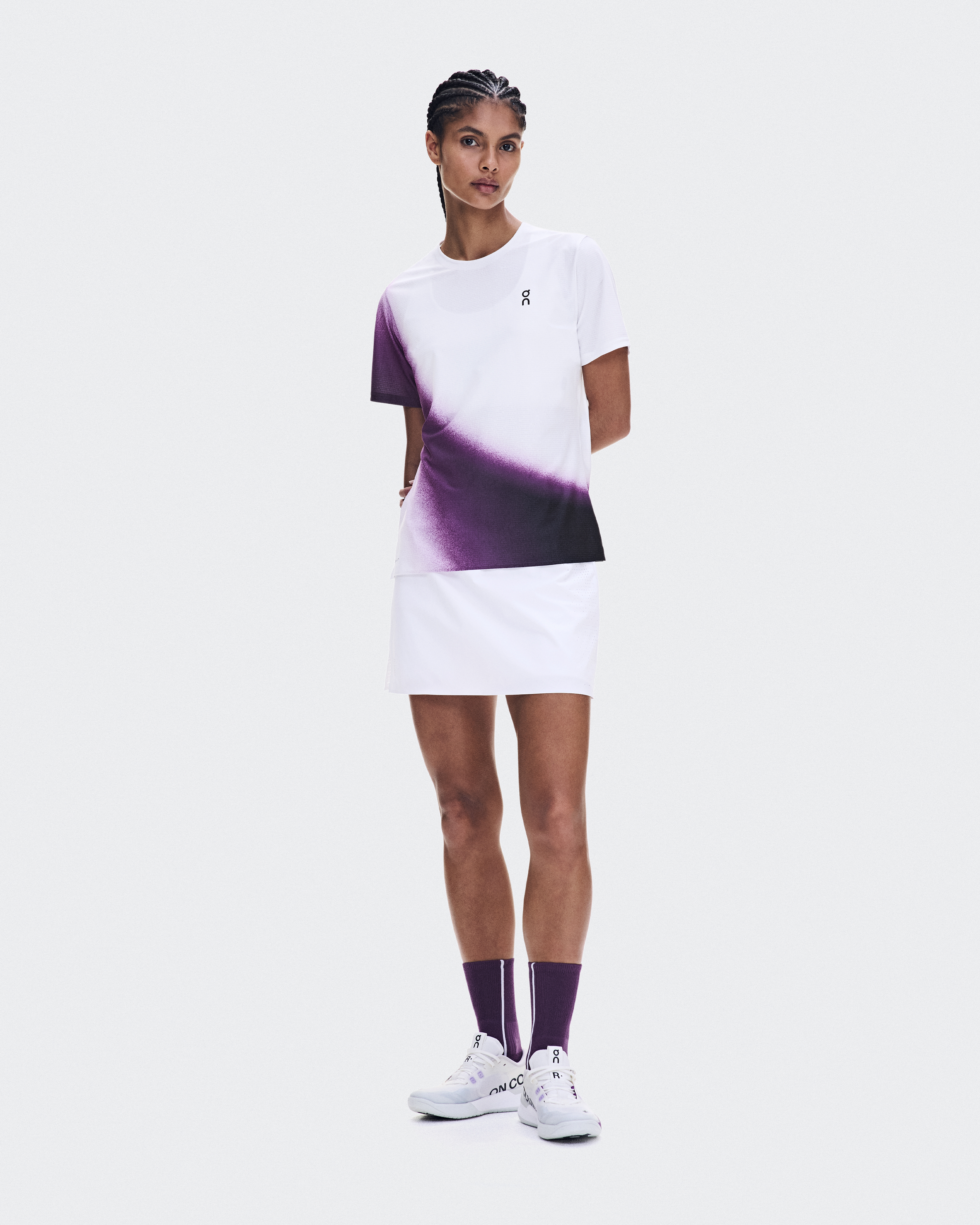 Court-T Swing Short-Sleeve Shirt in White/Cassis