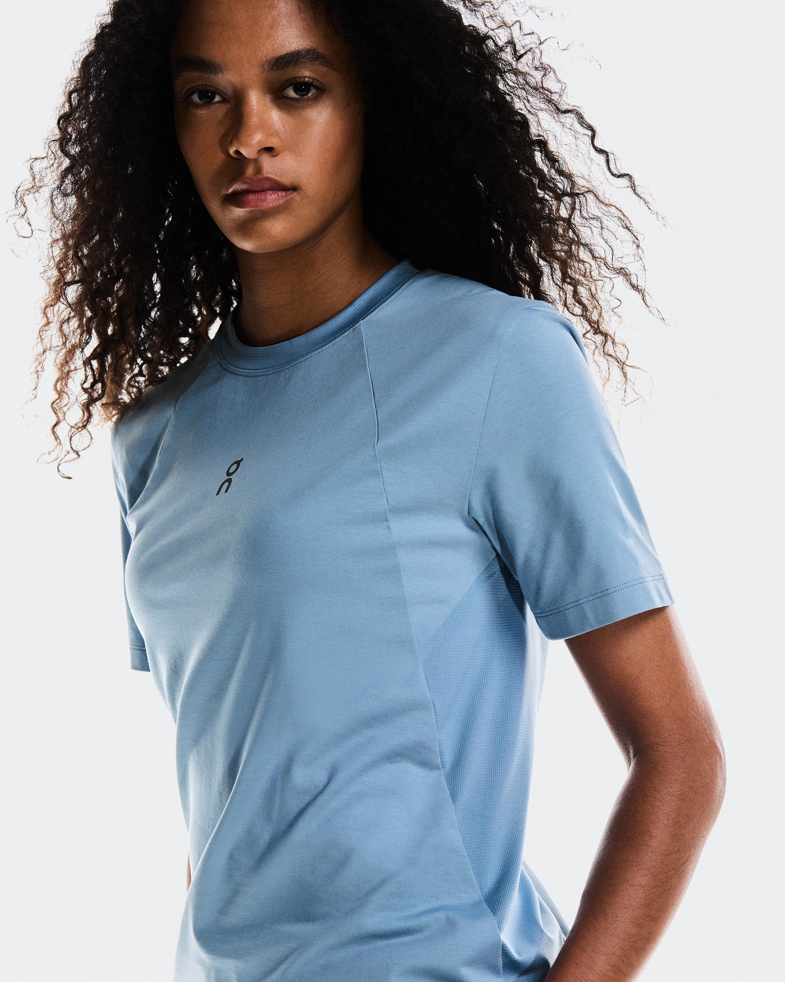On Trek-T Chambray Women Tops and t-shirts